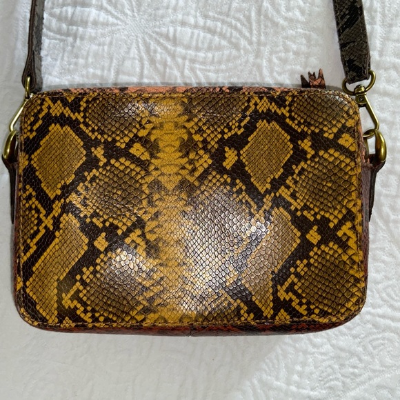 Madewell Transport Camera Bag with matching wallet - Picture 6 of 14